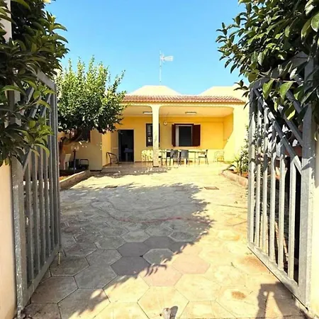Elysium Charme Casa vacanze Sant Isidoro (Apulia)